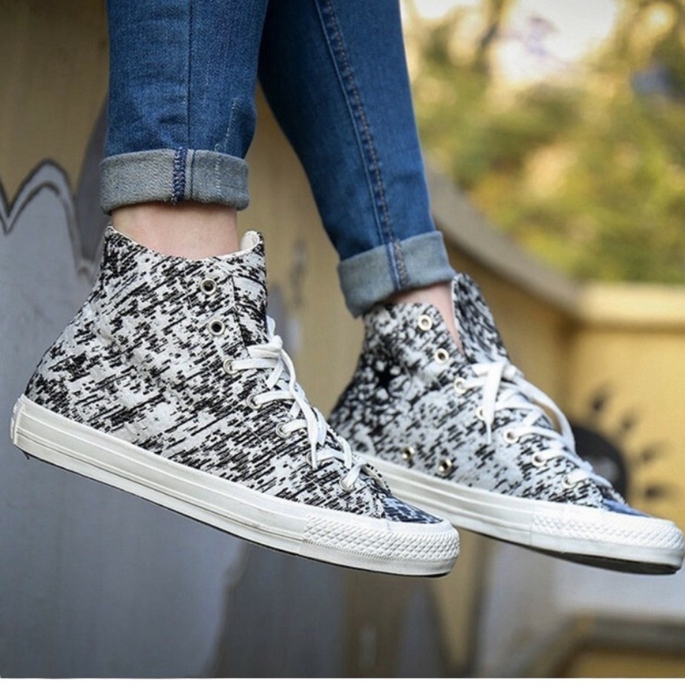 Converse Chuck Taylor All Star 2 Gemma Hi Top sneakers Women’s size 8